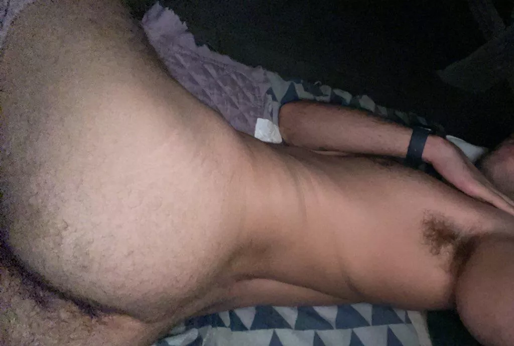 Anybody wanna cuddle? posted by itsleeumm