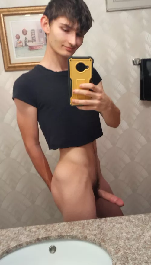 Anybody wanna give me a hand or two 🥰? (19) by Dxddy_Drillza