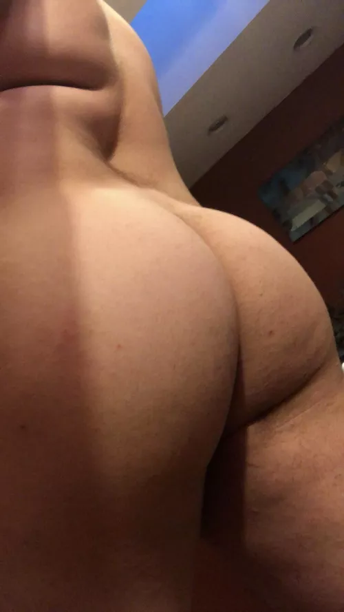 Anybody want some cake? by lsdqdd