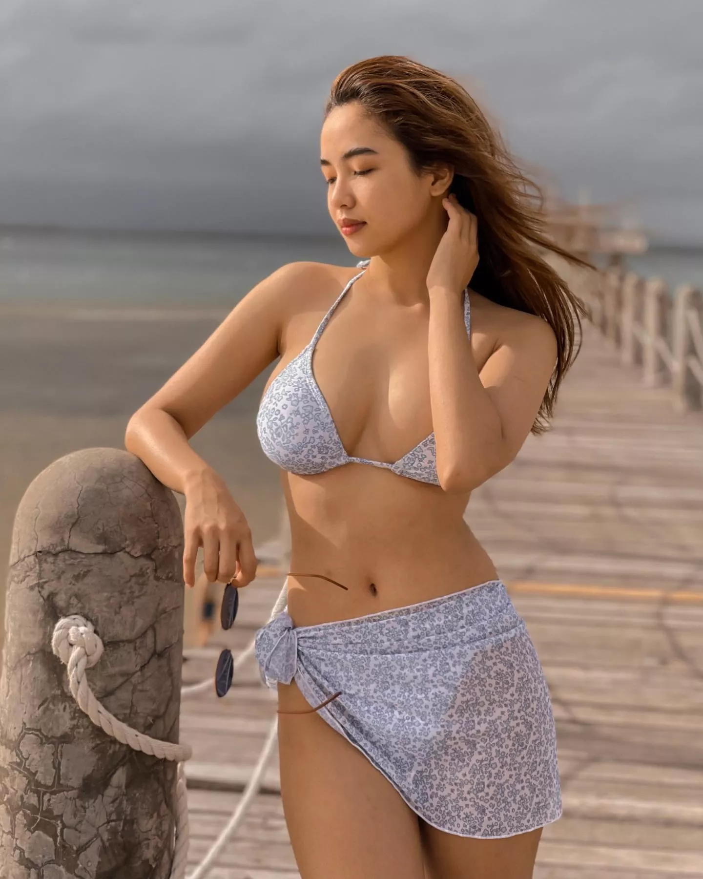 anybody want to tri her? posted by throwawayshit2020