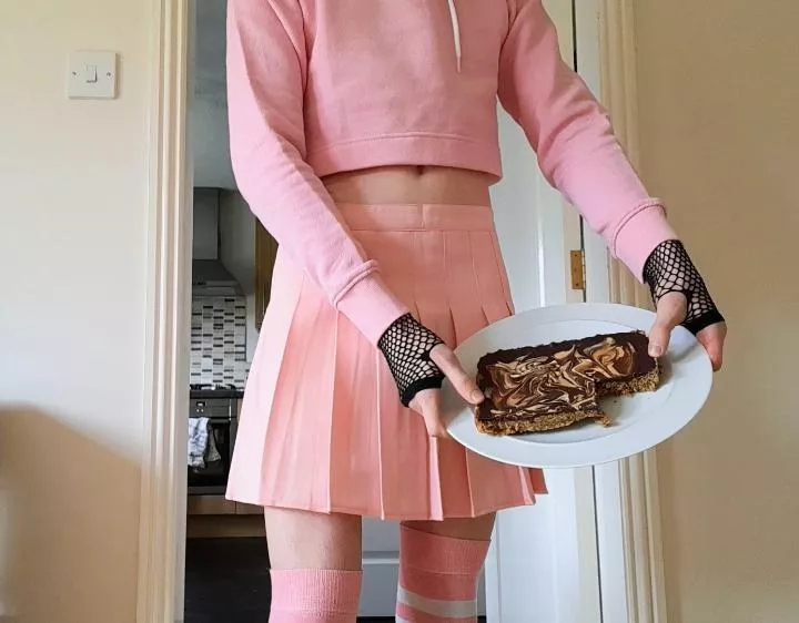 Anybody want to try my flapjack? 🥺 posted by cherry__boi__