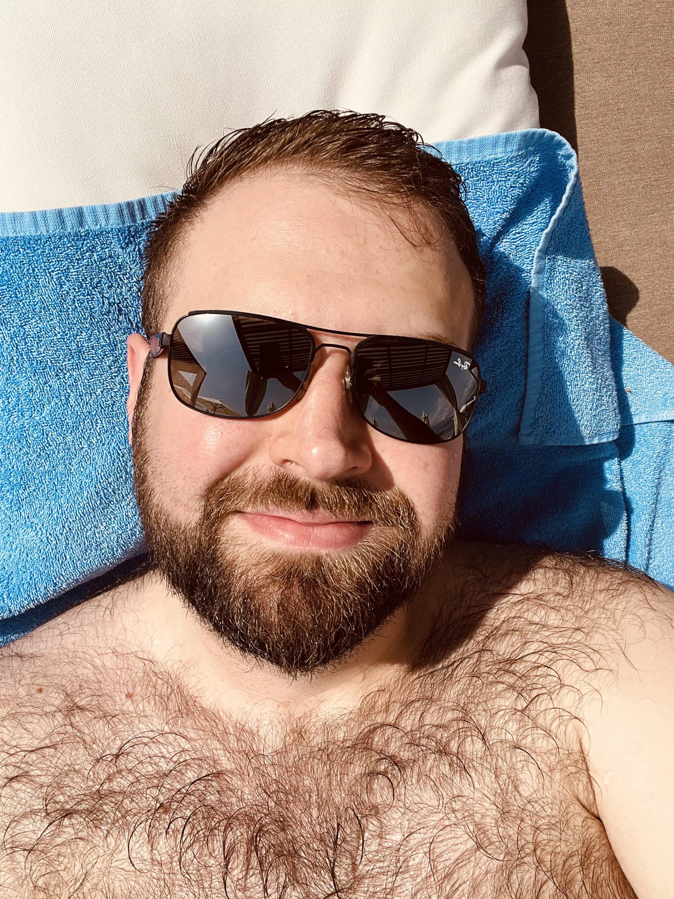 Anybody wants to get sunburnt with me? posted by wienbear