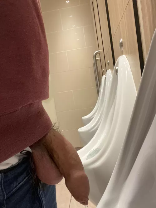 Anyone around to give me a hand? by GAZ-ATRON