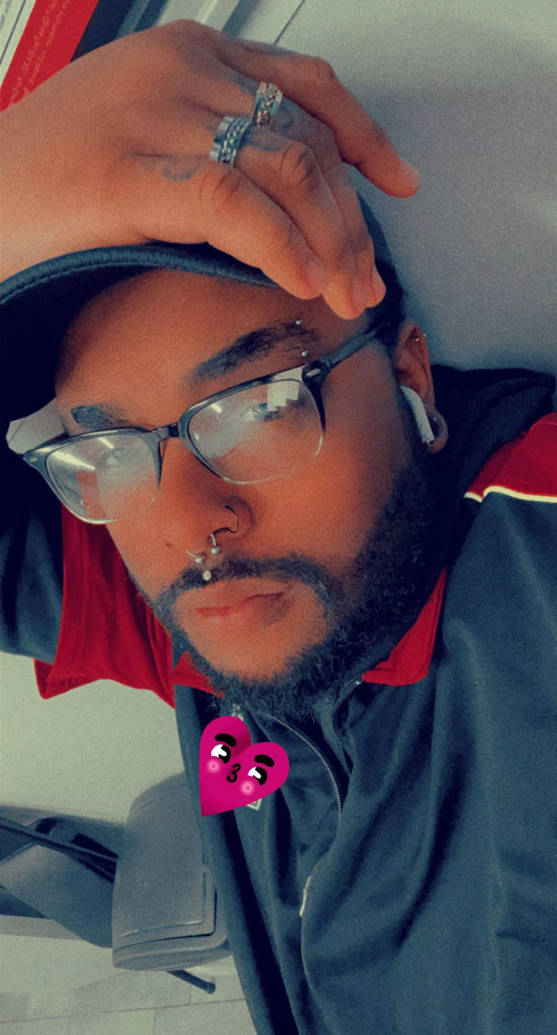 Anyone down to game later?? Debating if I want to restart Elden Ring would love someone to tag along ✌🏾 posted by GayTrapKage__