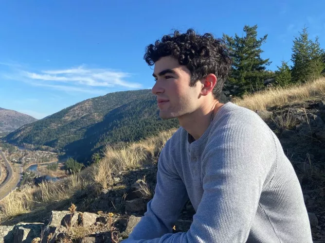 Anyone down to join me? ⛰️ by starexalt