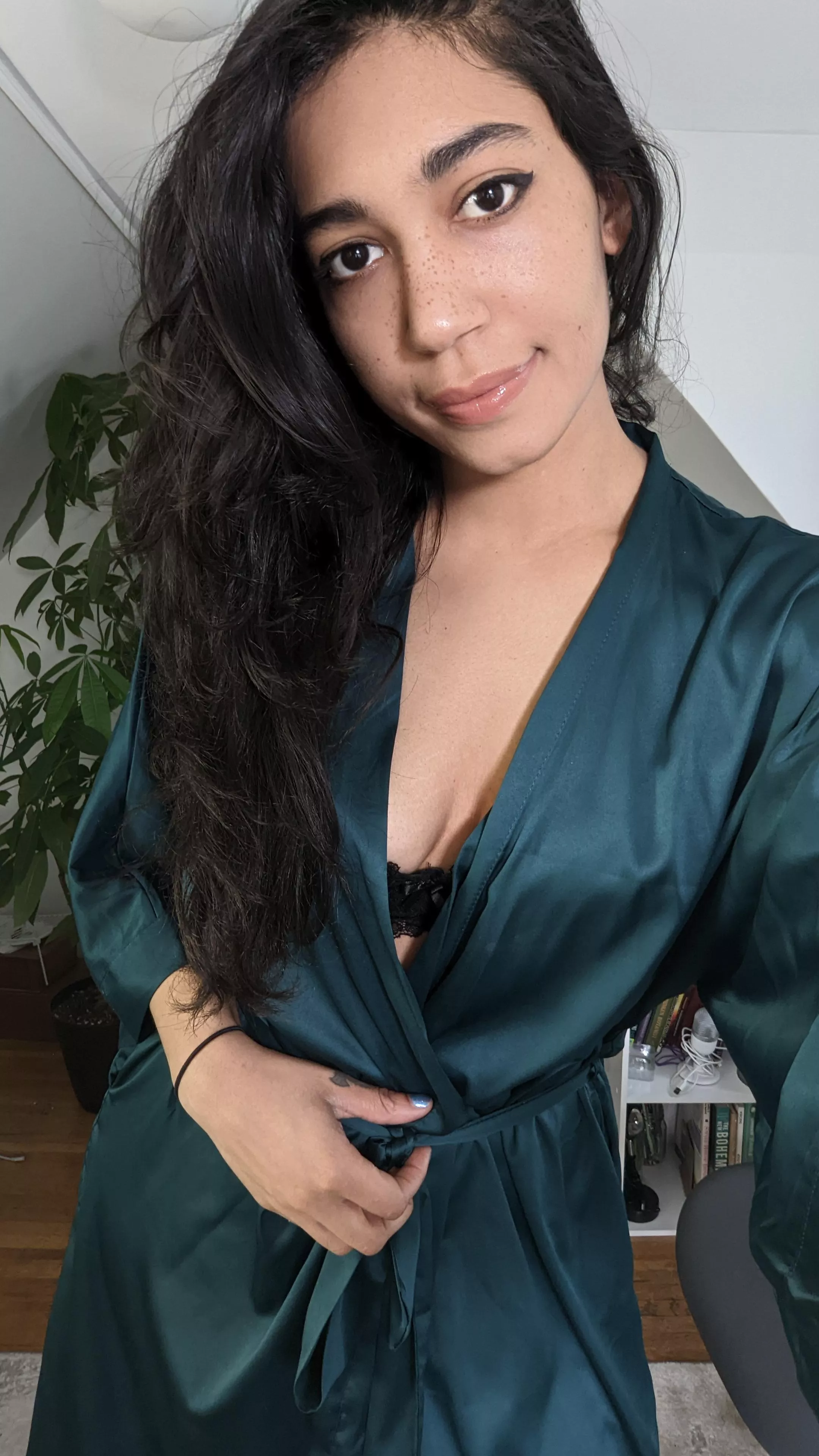 Anyone else awake right now? posted by TarooRooot