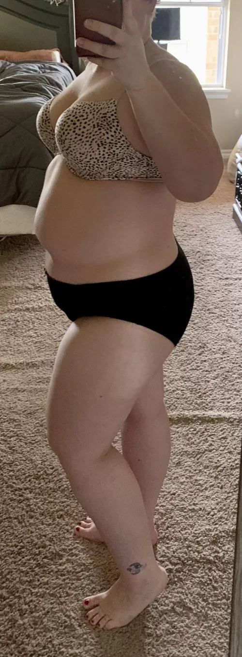 Anyone else feeling frisky 😈 by wholelotabottom