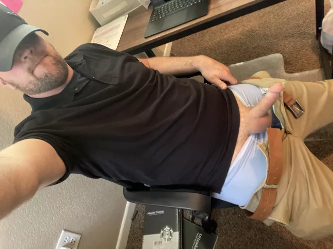 Anyone else having a hard day at work by Sufficient_Sundae_82