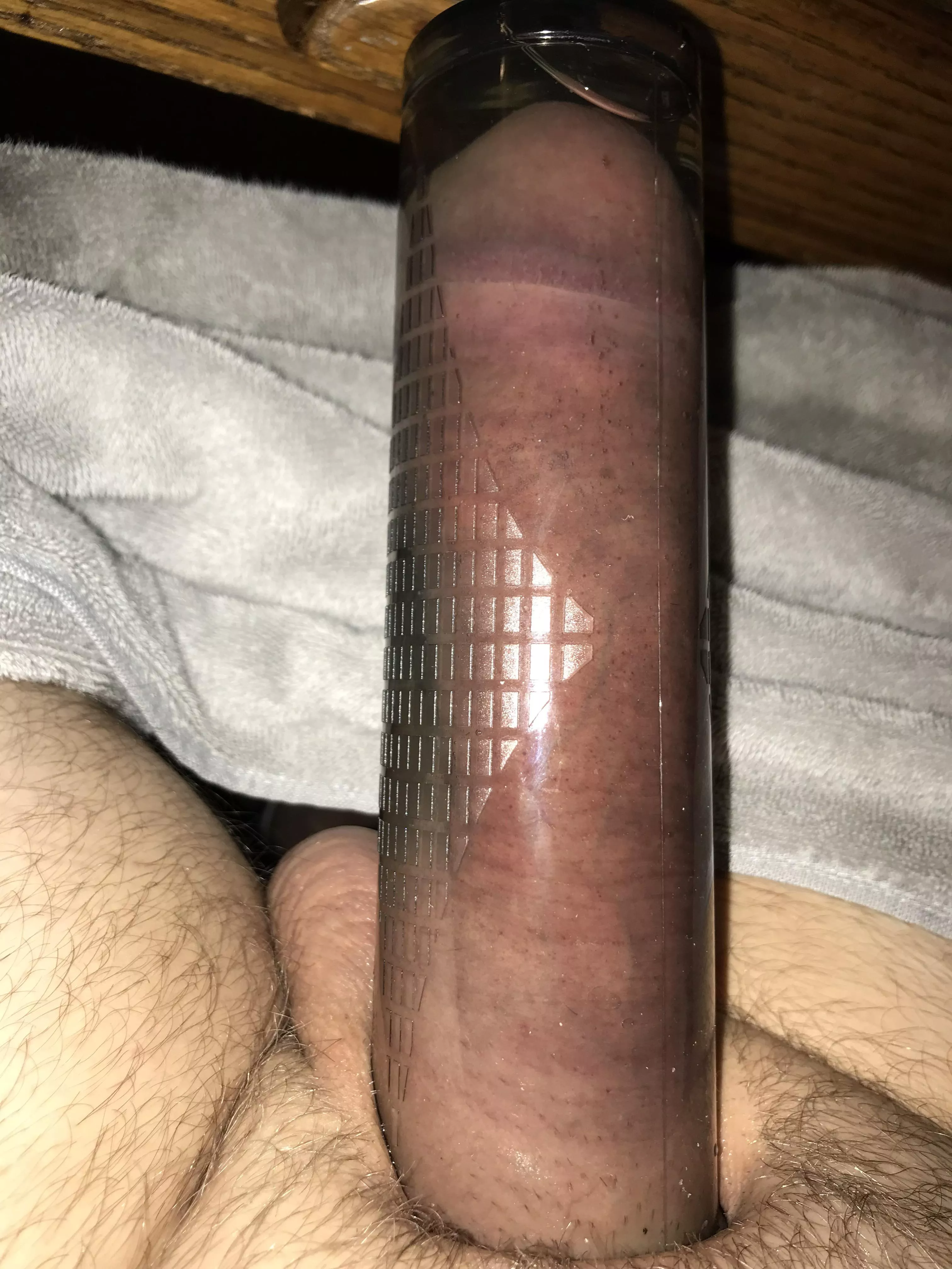 Anyone else pump with their pee or is it just me???? (Very warm & natural) posted by dickooze