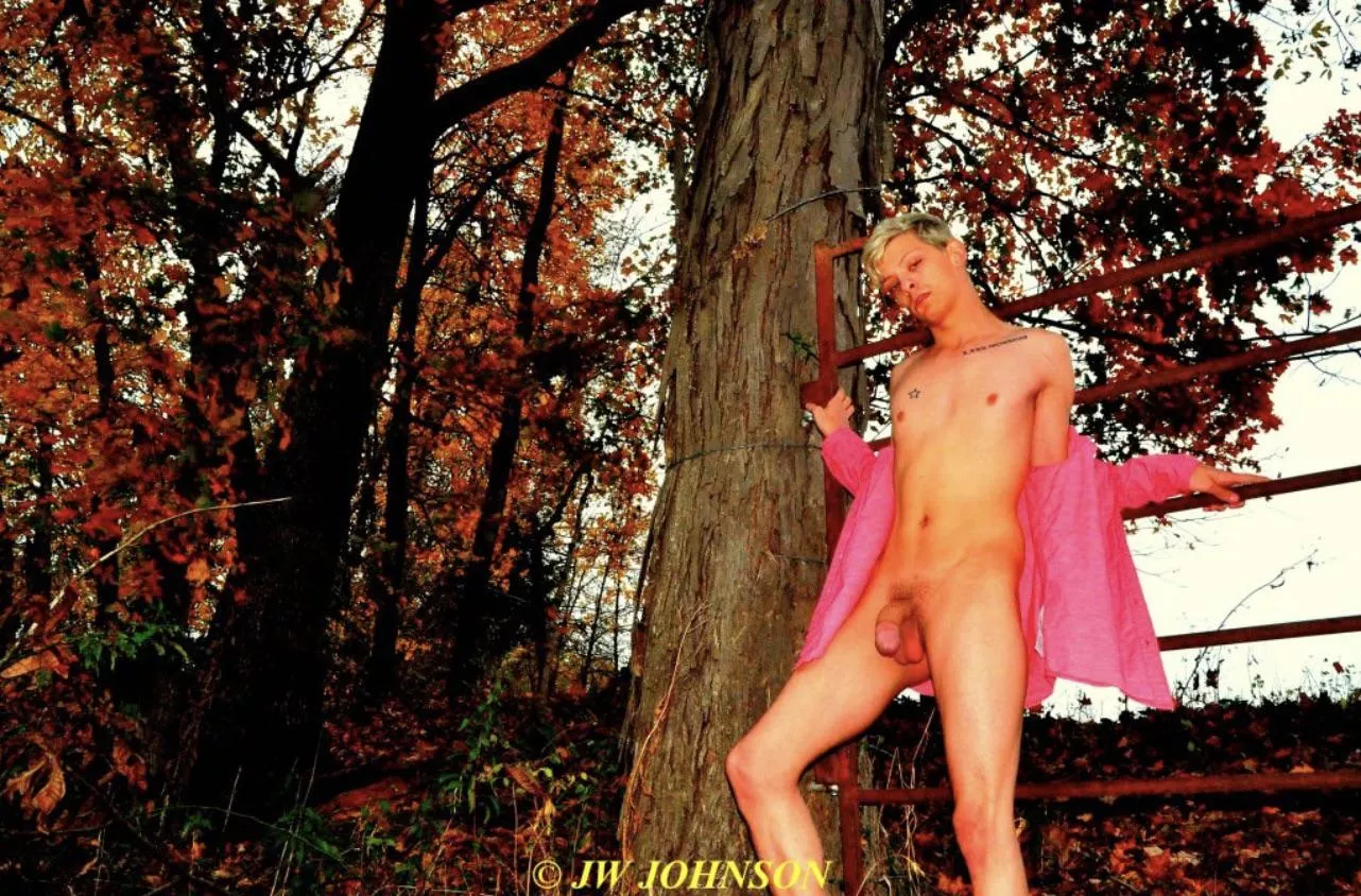 Anyone else see a word in this image or just me? Look closely :) posted by ax_wf19