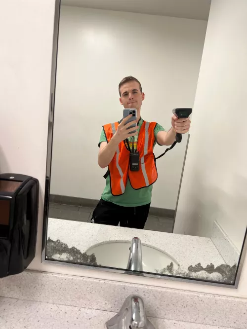 Anyone else work nights by Capable_Dragonfruit