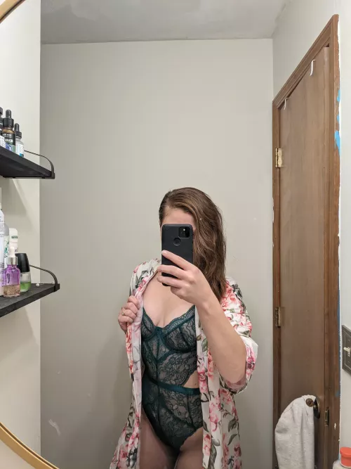 Anyone feel like playing tonight??? by biwifelife1990