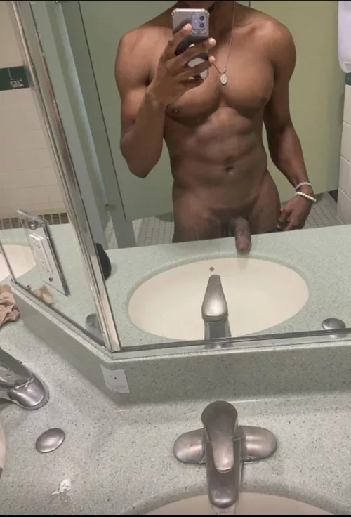 Anyone fw college students by Dangerous-Test2771