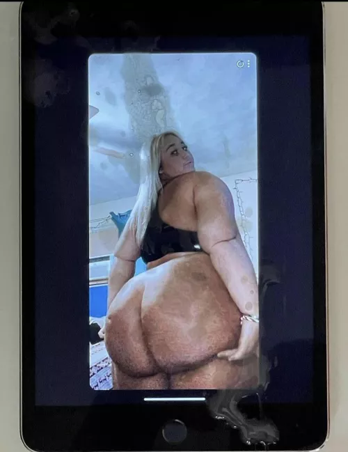 Anyone got more of this thick slut? Will trade my wife for her. Kik mfcouplehavefun by darkbrute1