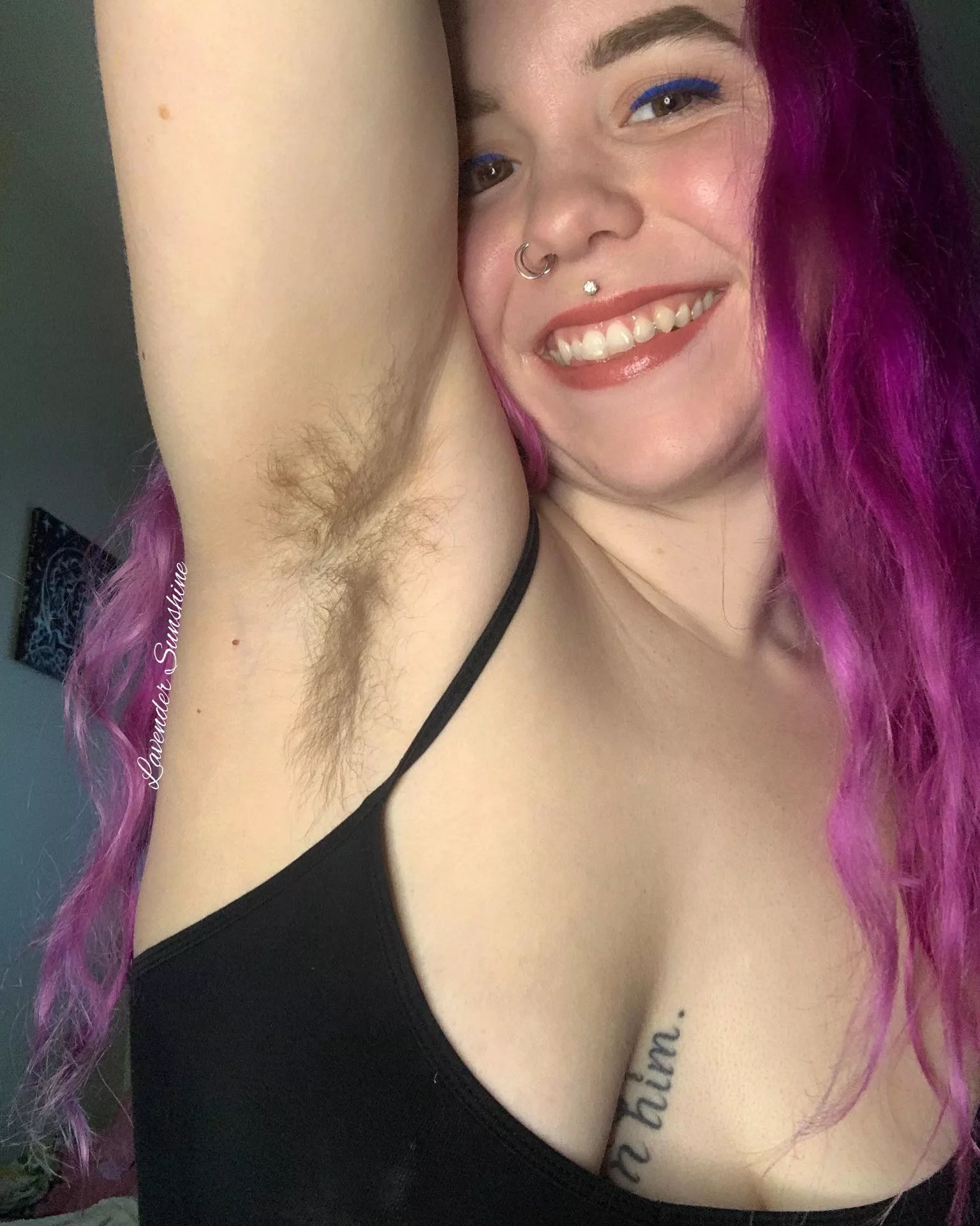 Anyone here like a gal with fuzzy pits? ☺️ posted by Lavendersunshinebaby