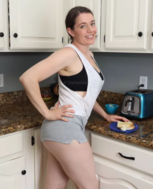 Anyone here like my short shorts? by stellavonn