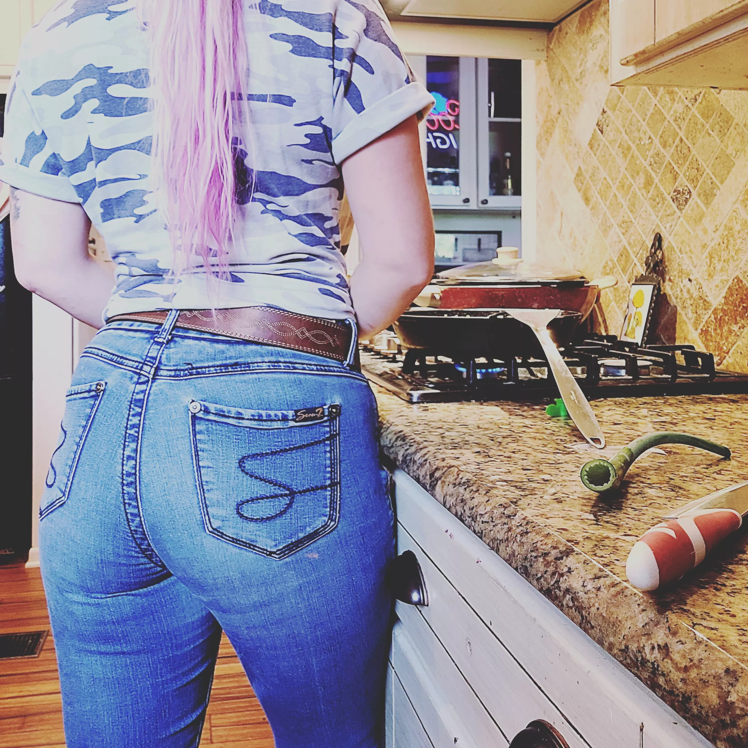 Anyone interested in breakfast?? posted by Dahlialove03