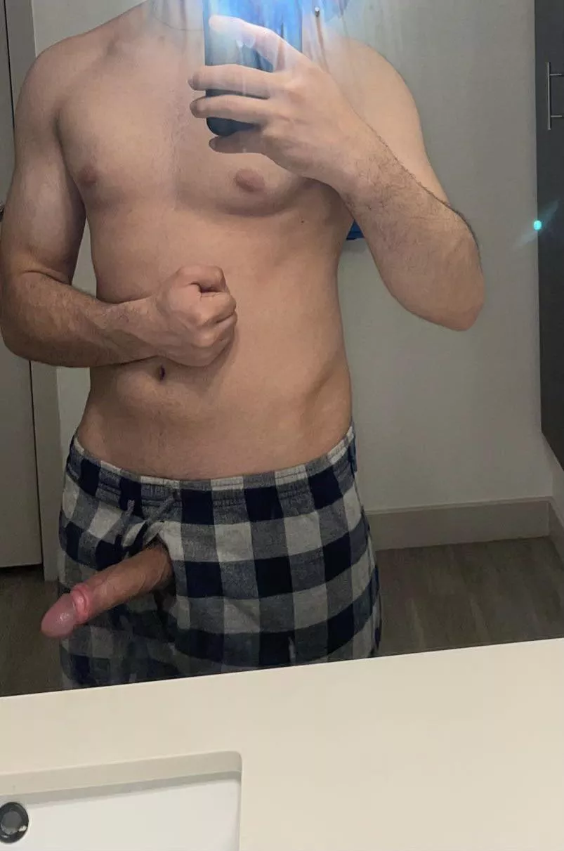 Anyone into college students? posted by Present-Ad-9862