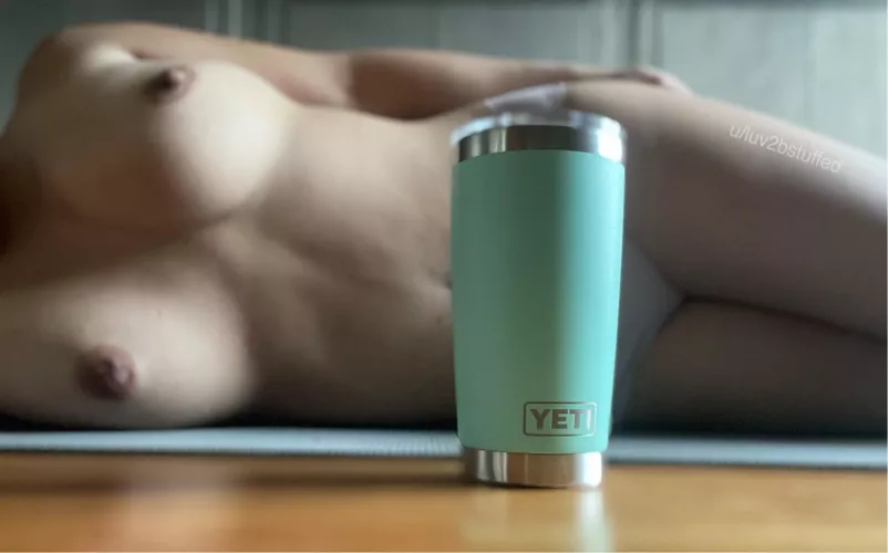 Anyone know how to humanely get rid of morning woodpecker? The pounding on my gutters is really messing with my zen. 🙄 Happy Hump Day, CGW! by luv2bstuffed