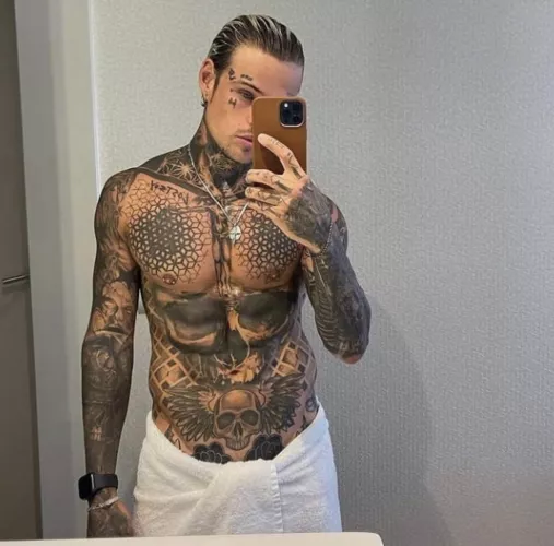 Anyone know who this is? by UniqueThought9588