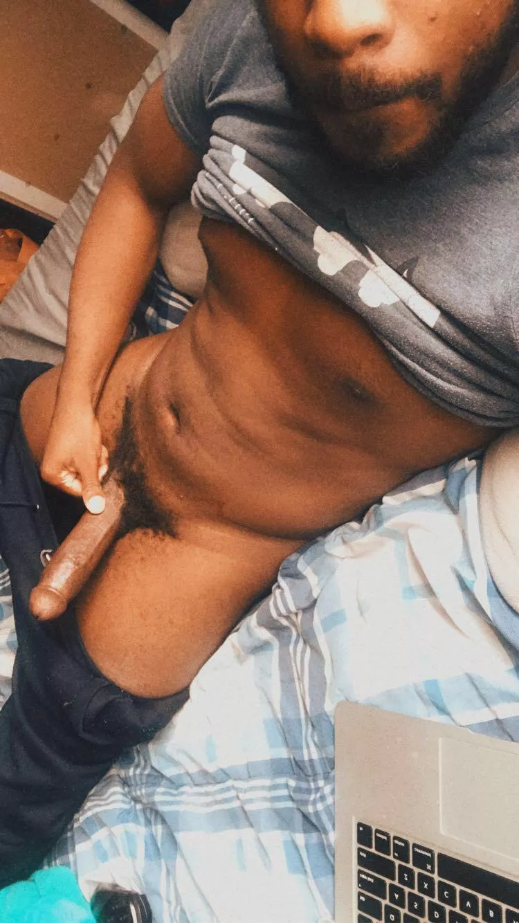 Anyone like a freaky nerdy boy posted by GreenMonk246