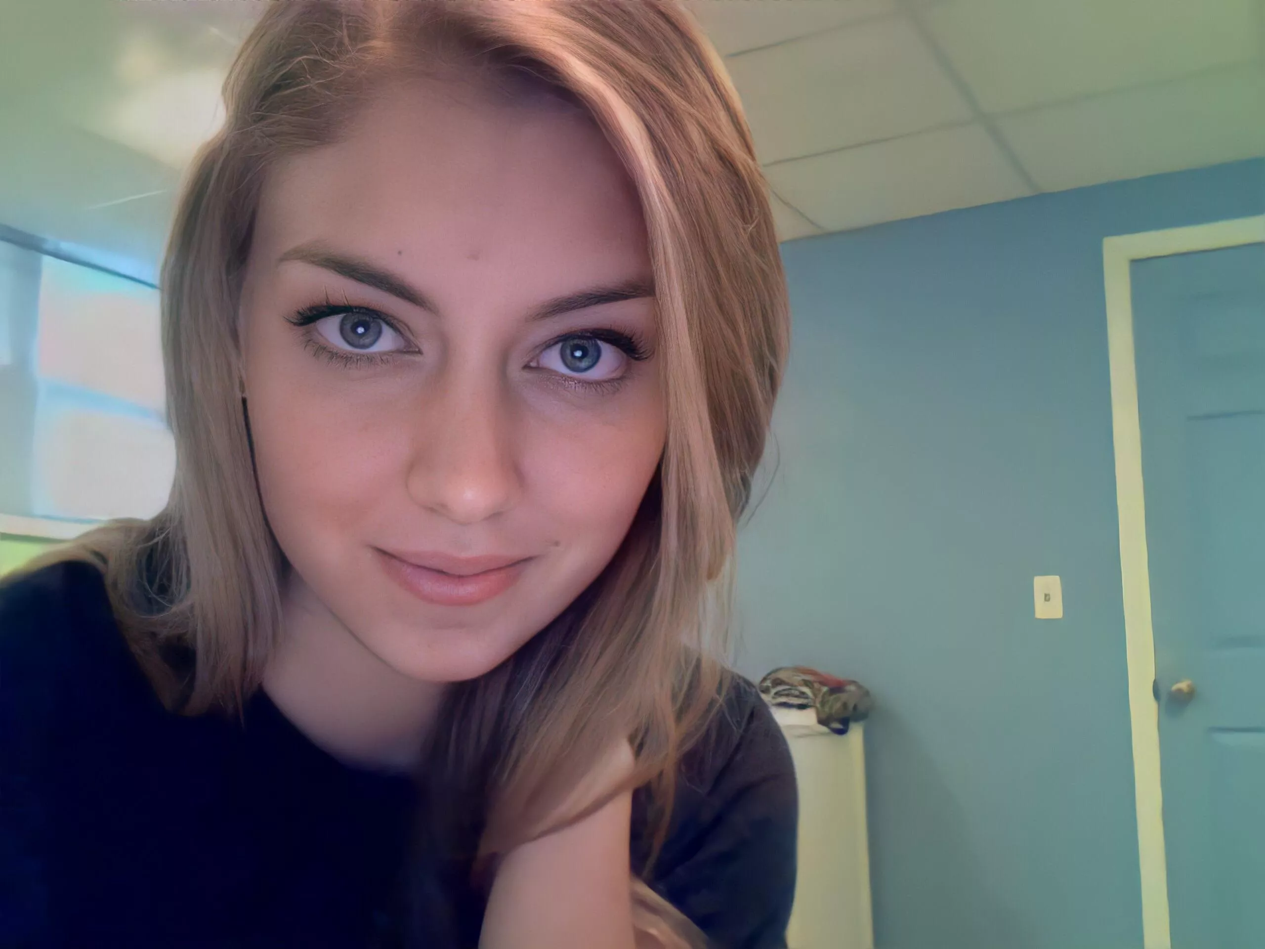 Anyone like? Dms open for more posted by Miserable_Candy6116