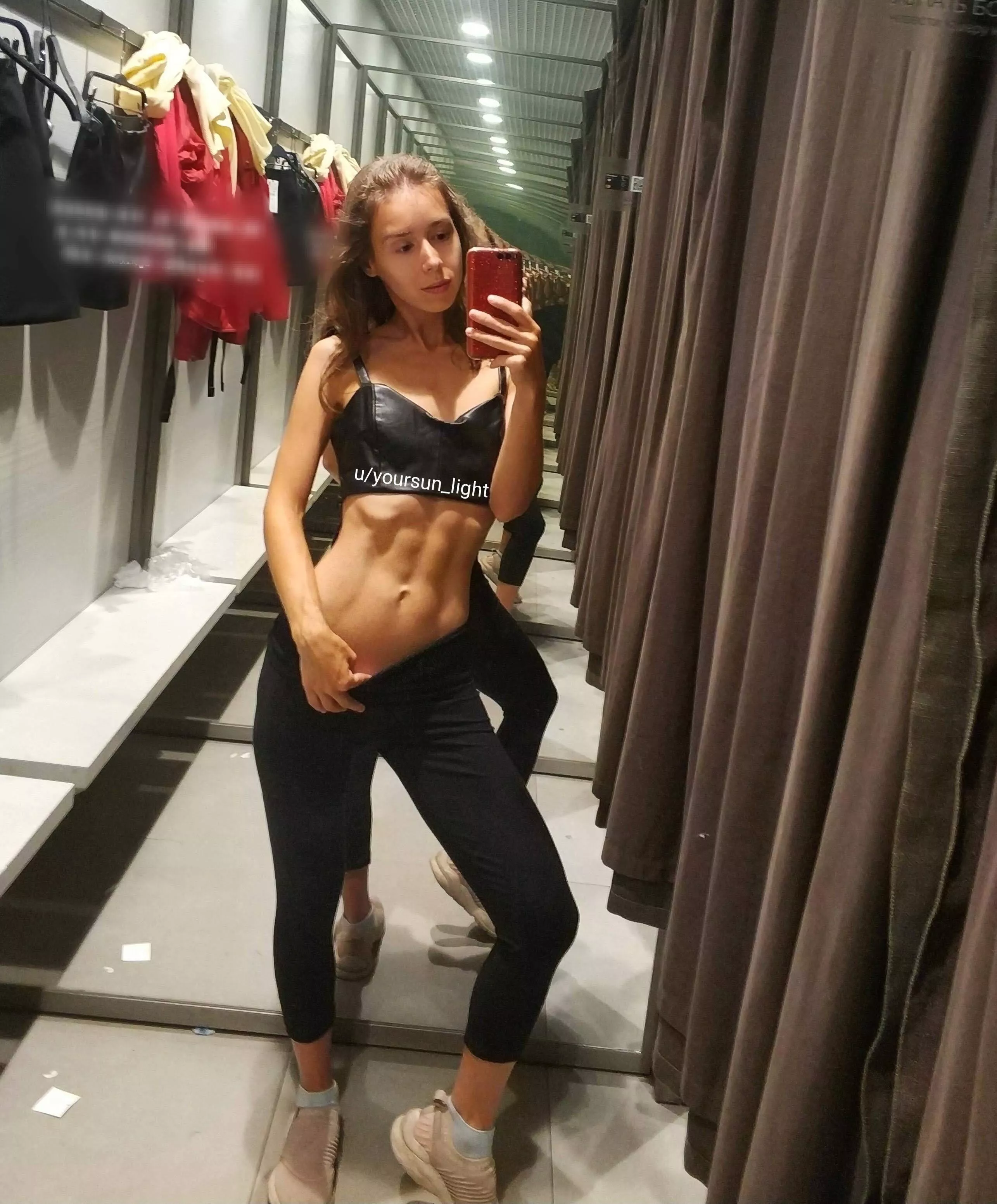 Anyone like girls with abs? posted by yoursun_light