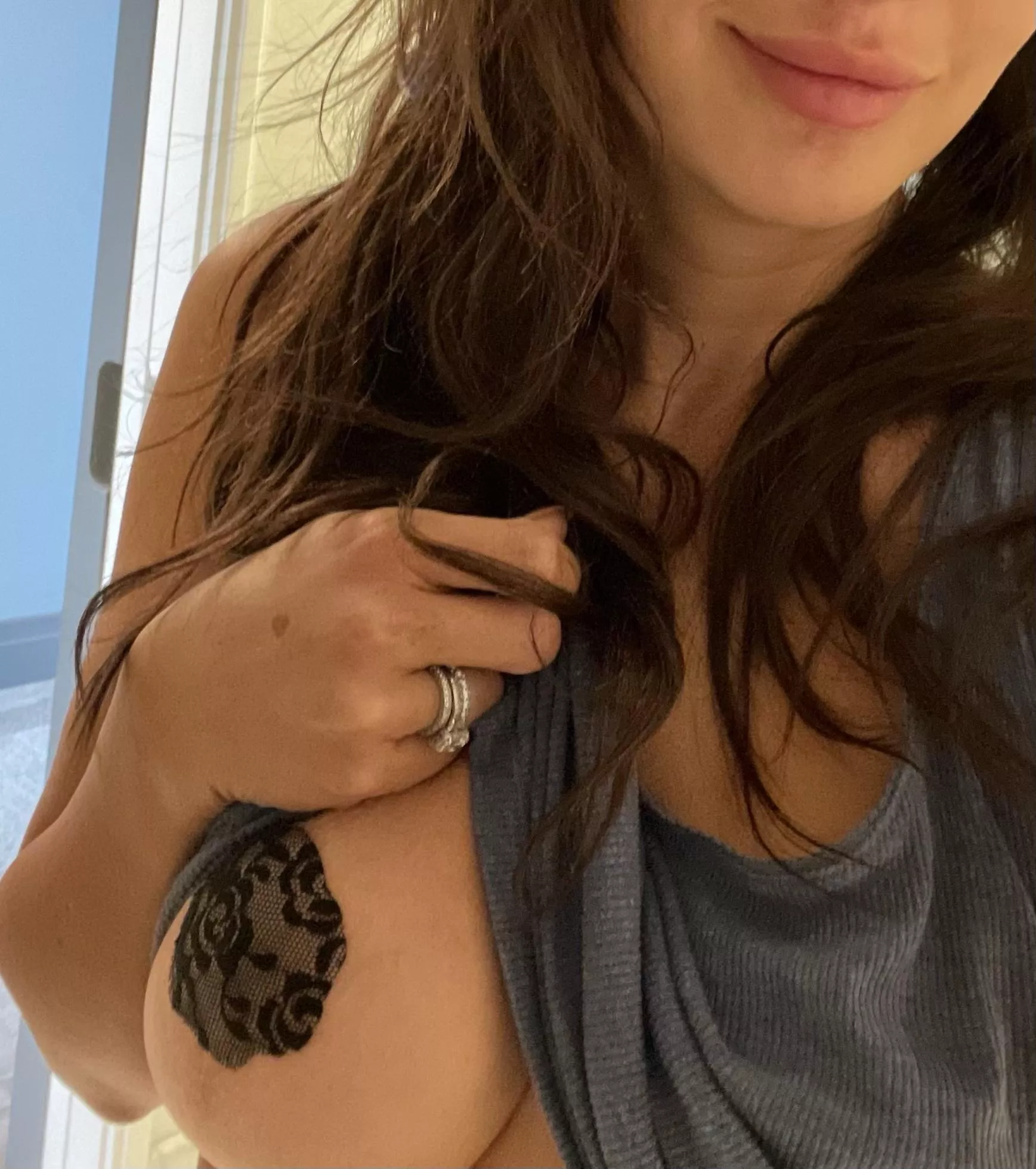 Anyone like mediocre tits? ;) posted by Efftoy86