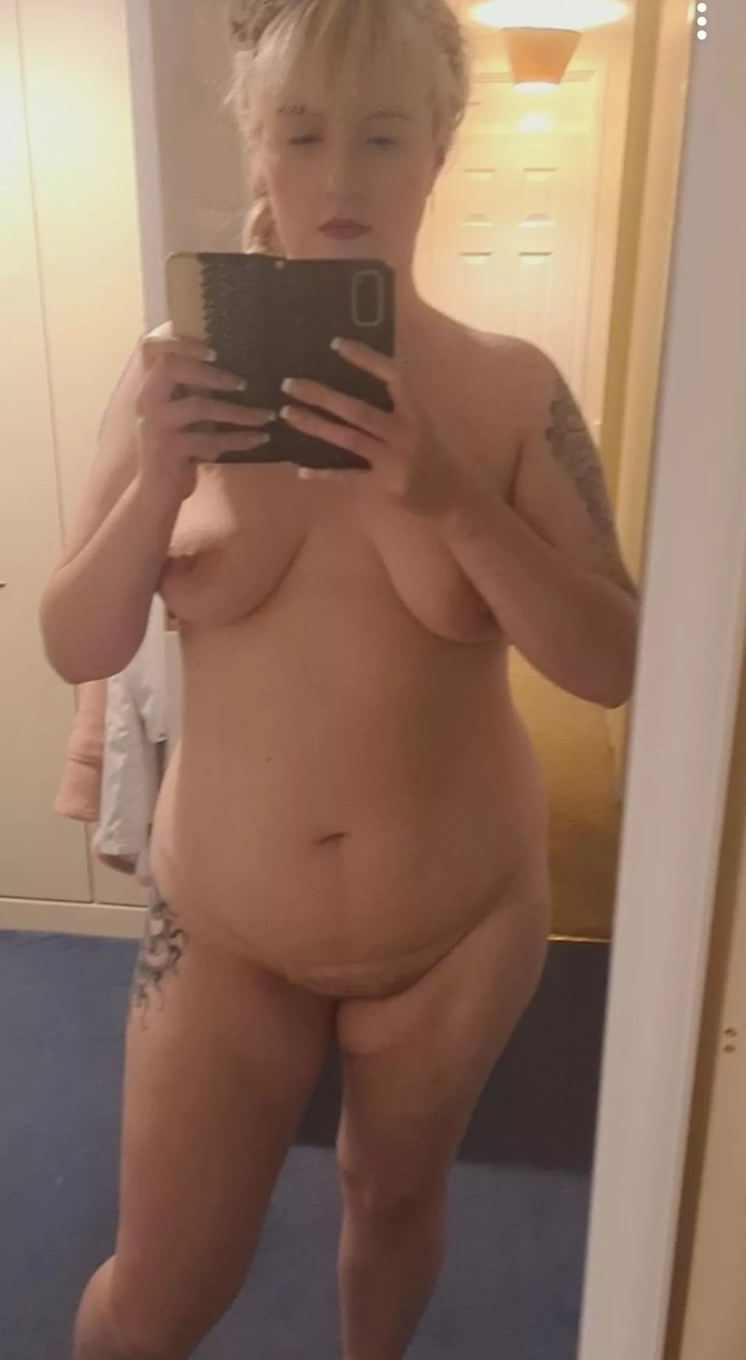 anyone like my curves? posted by Megara39