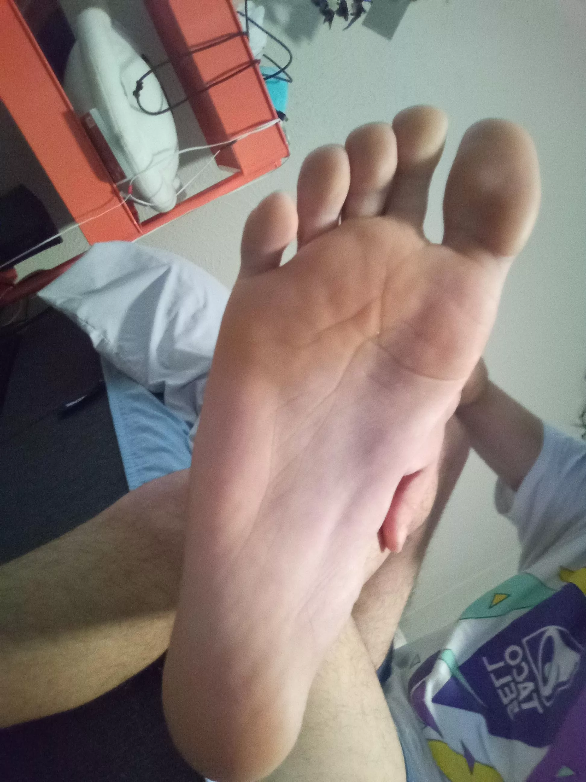 anyone like orange soles? posted by ZactheFeetGuy