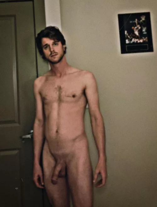 Anyone like Polaroids? by Zealousideal_Day6115