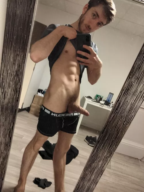 Anyone like small waisted men? by DaboyRichardson