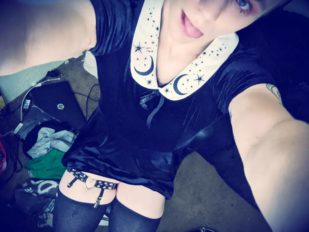 Anyone Like Squishy Thighs??? posted by ZeroCockDown