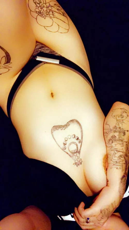 Anyone live in Arizona and wants to help my husband fuck me by Goddess_Freya_420