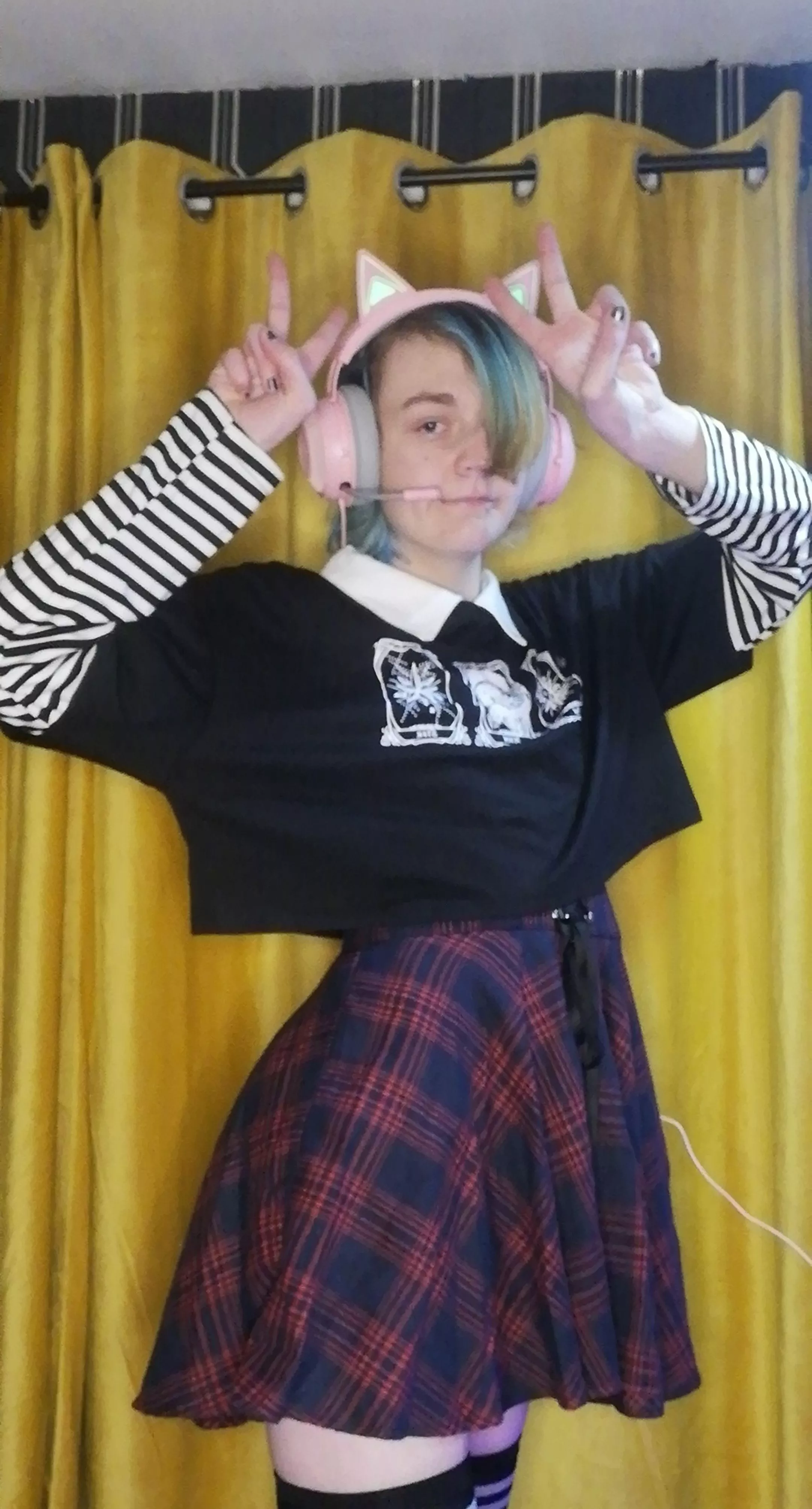 Anyone looking for a discord kitten 😉 posted by Cat_femboy4