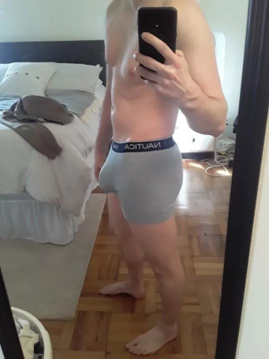 Anyone need a big toy to play with? posted by purplewavesss22