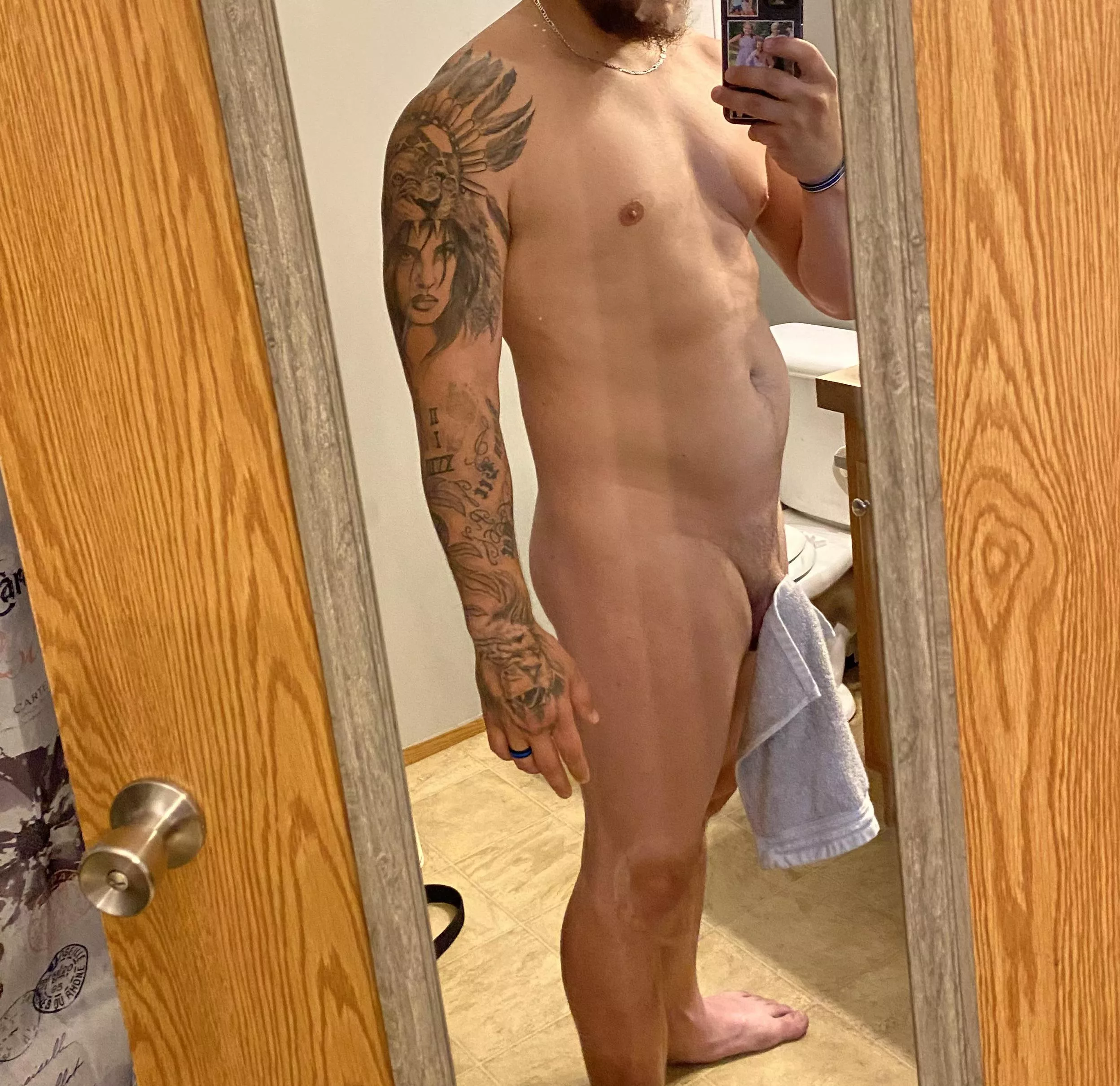Anyone need a hanger for their gym clothes? 😝 [m] posted by Mcflinchy616