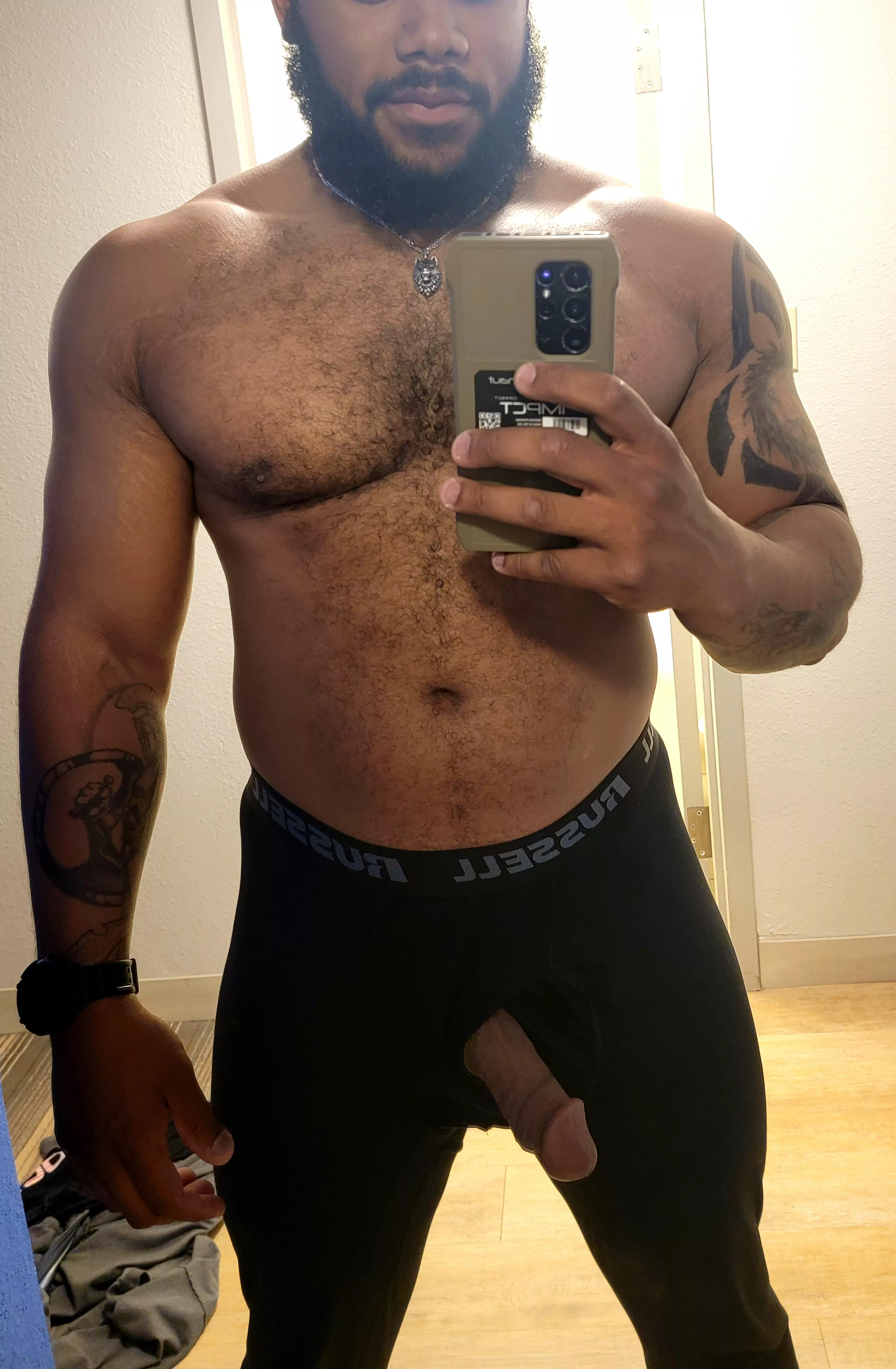 anyone order a beef cake? 😈 posted by Ayrwolf1989