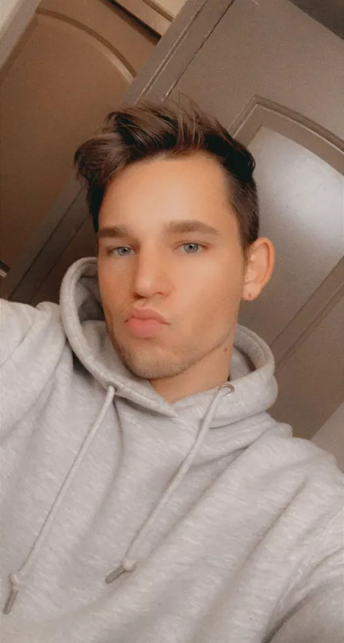 Anyone play Elden Ring on PS? Want to help me🥺 by tylermath