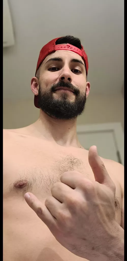 Anyone playing diablo 2 remake still? would he cool to team up and run a character with someone. by Complete_Heat_1411