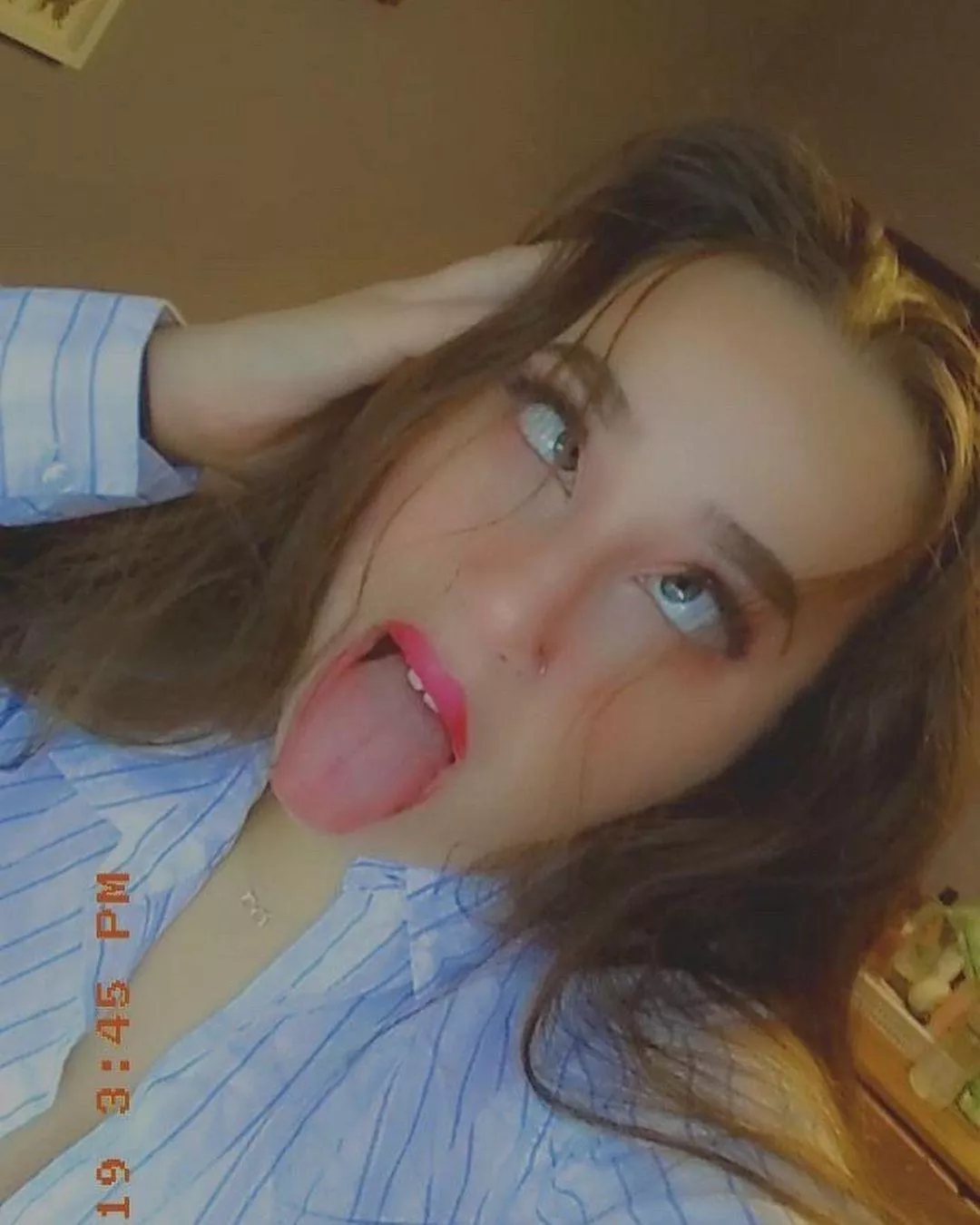 Anyone remember her? Looking for more pics and vids of her dm or k ik smoozee2 posted by RoughOk7167