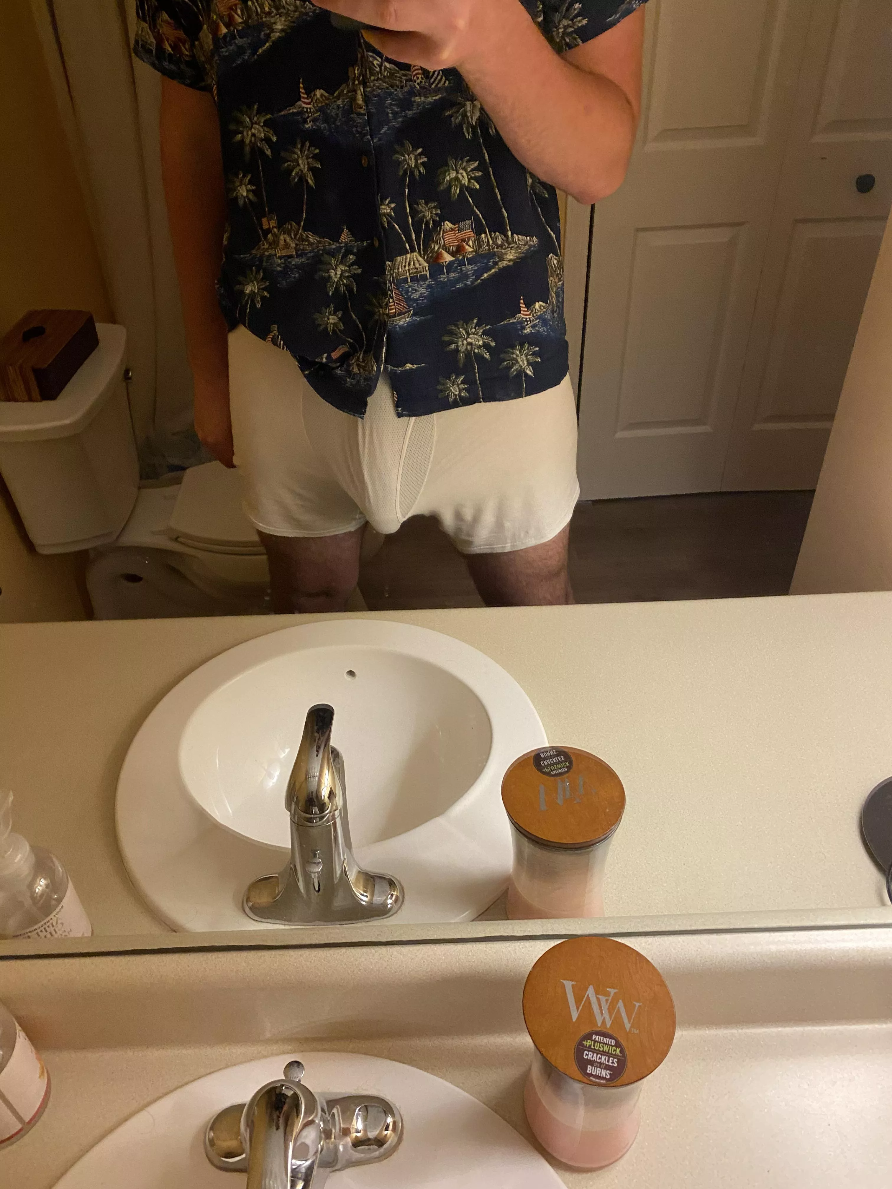 Anyone seen a 7’0 tall person in their underwear before? posted by makumbeiro