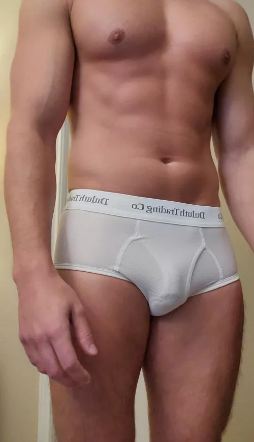 Anyone still wear tighty whities? by kyfeave25