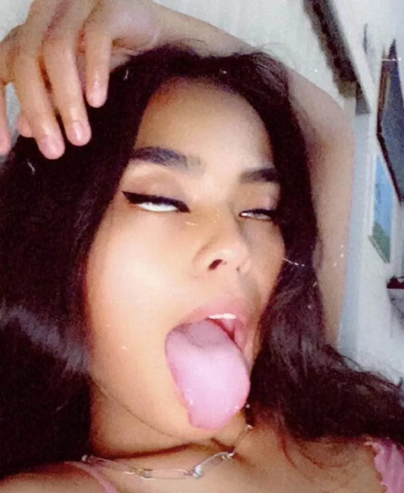 Anyone tribbing? Kik mami_simba posted by noke340