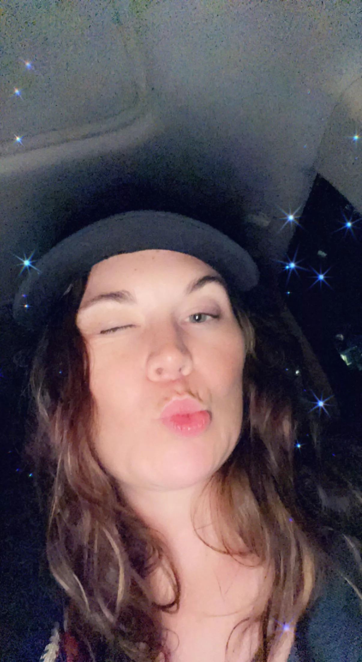 Anyone up and wanna spoil me? posted by Naked_bakerfree