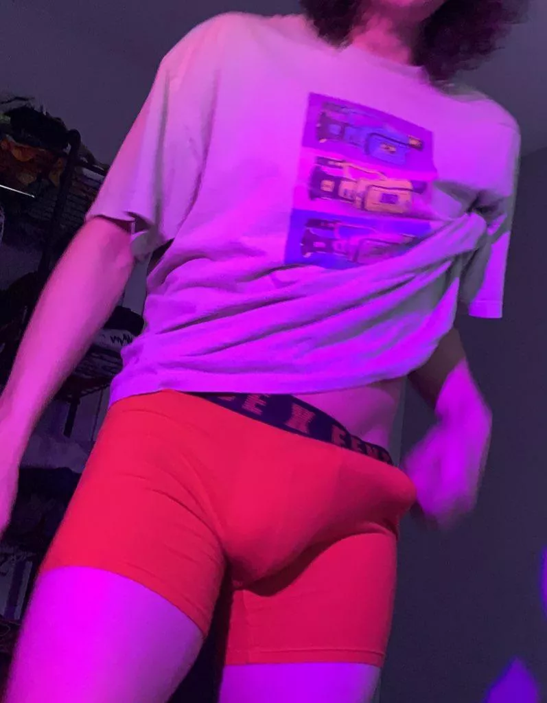 anyone up? posted by purplestarnut