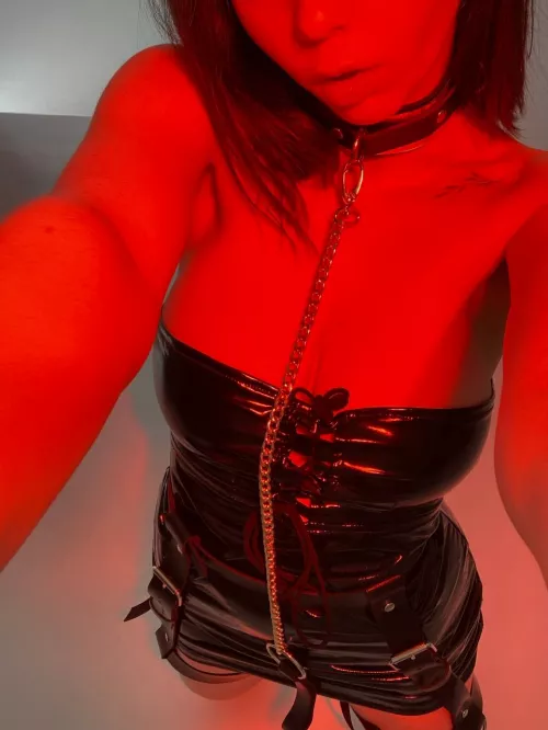 Anyone volunteer for back rubs? by webcamhub