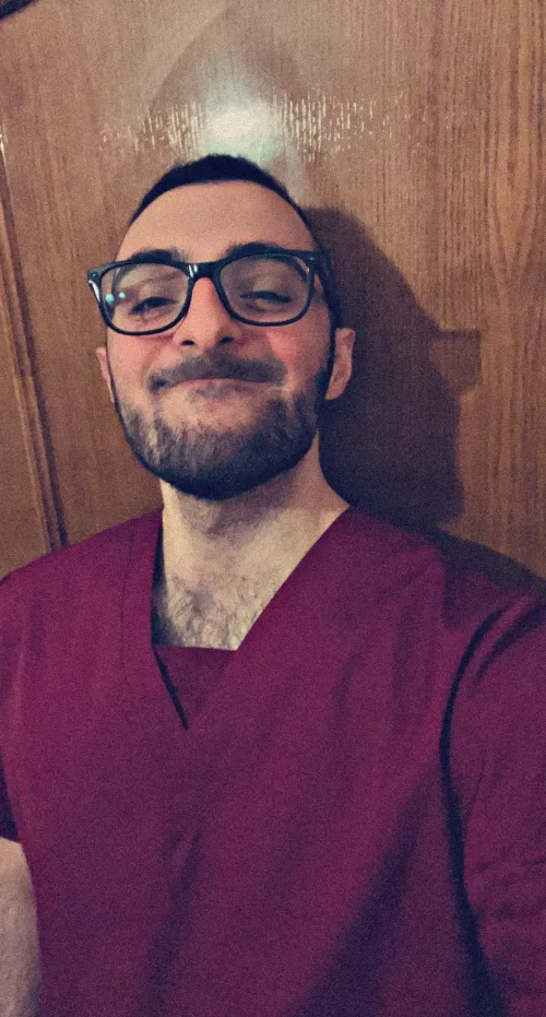 Anyone wanna be scrubs mates ? by averagelazyotter