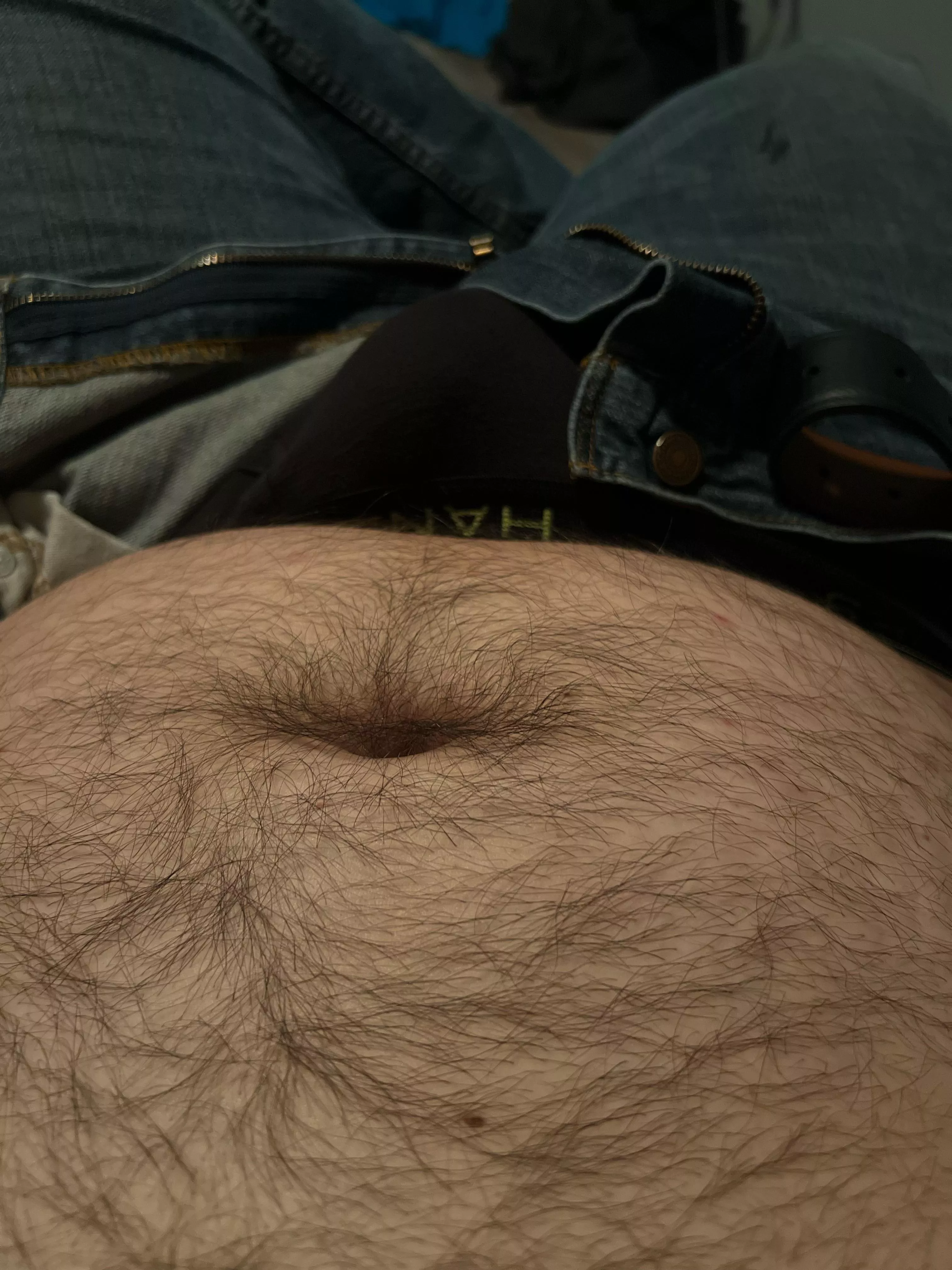 anyone wanna chat 😉 posted by alexxvz