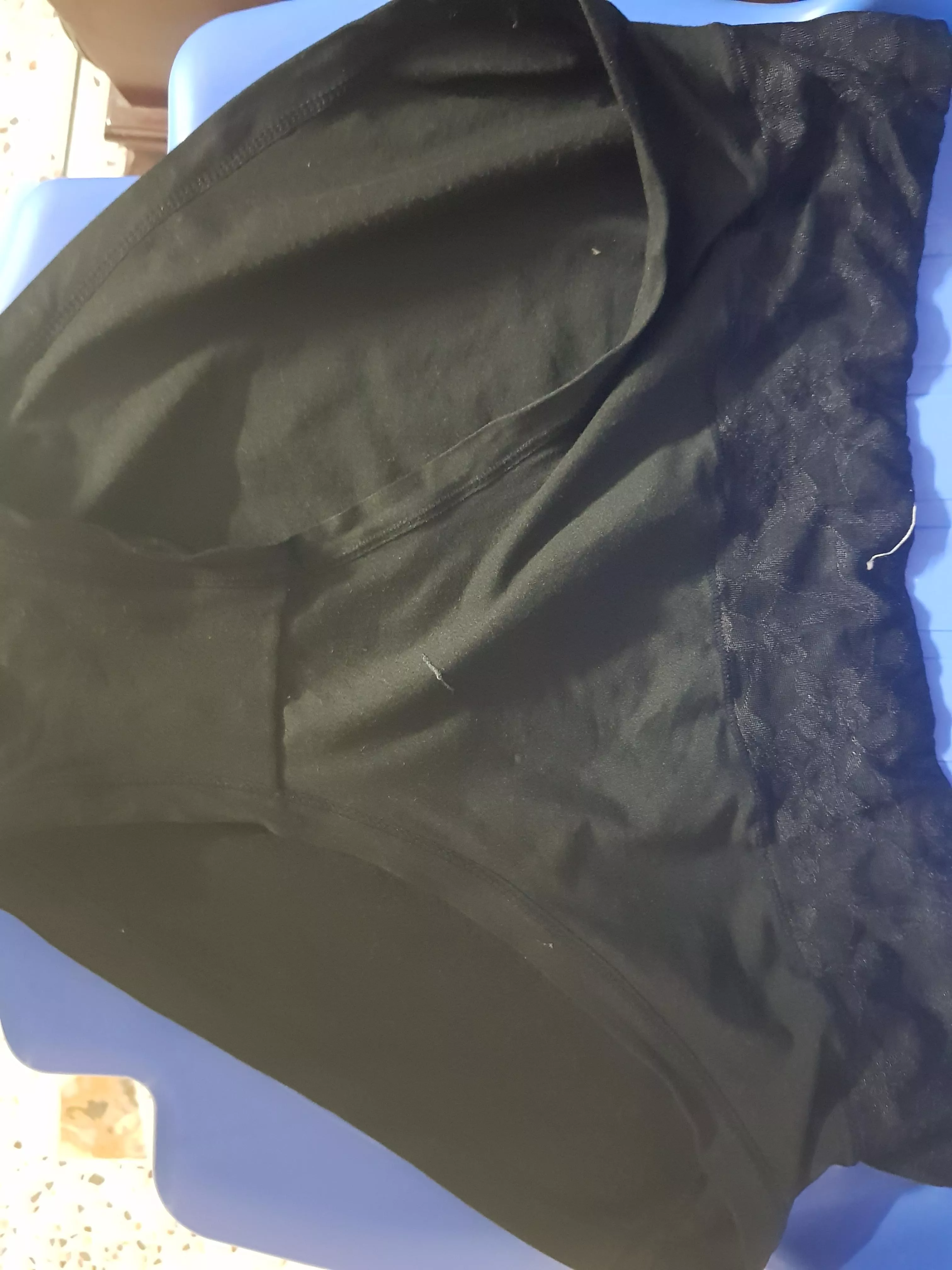 anyone wanna chat about moms and sisters panties? posted by anonymous_writter90